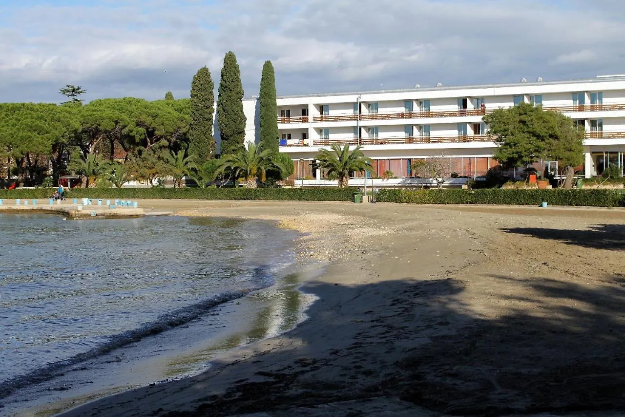 Apartments By The Sea Zadar - 19500
