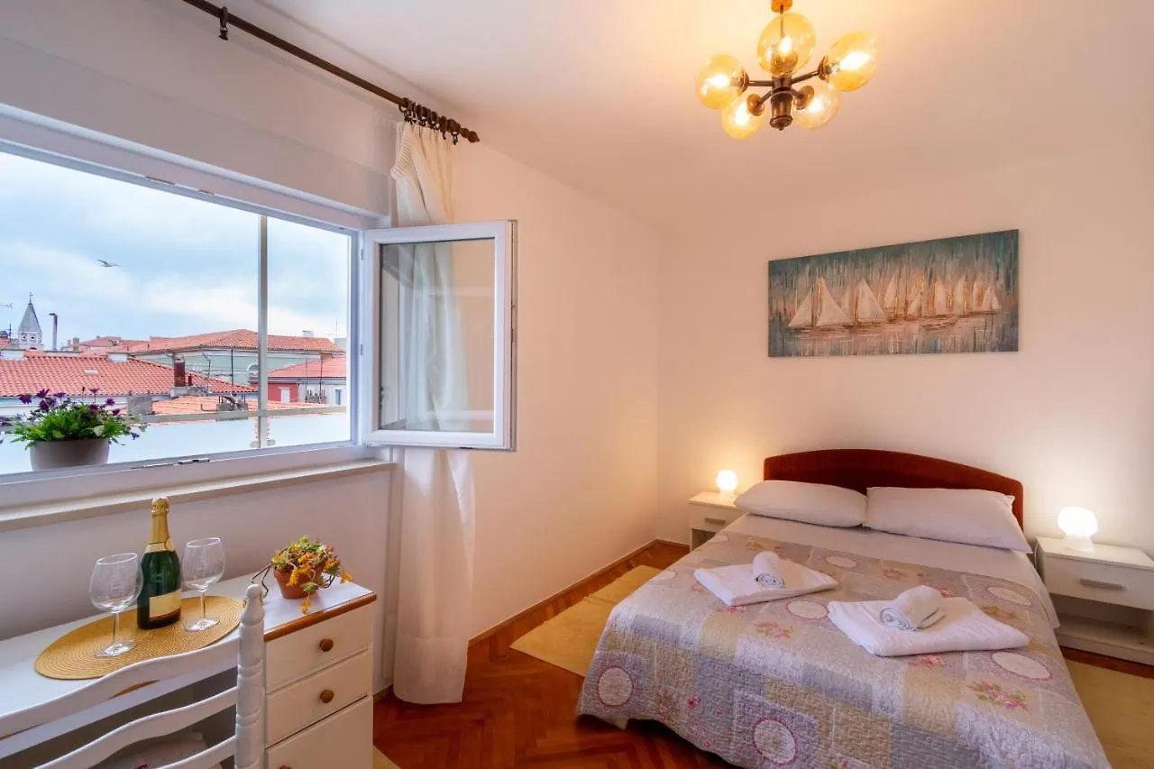 Apartments By The Sea Zadar - 19500